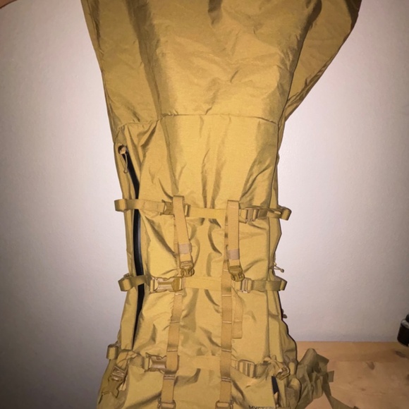 Mystery Ranch - Picture 5 of 5